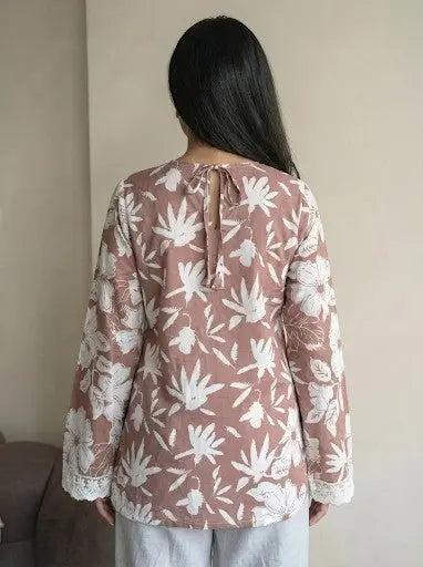 Bhumi Bell Sleeves Short Kurti – Kalyanja