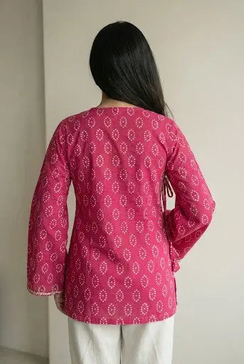 Komal Bandhani Wrap-Tie Short Kurti – Kalyanja