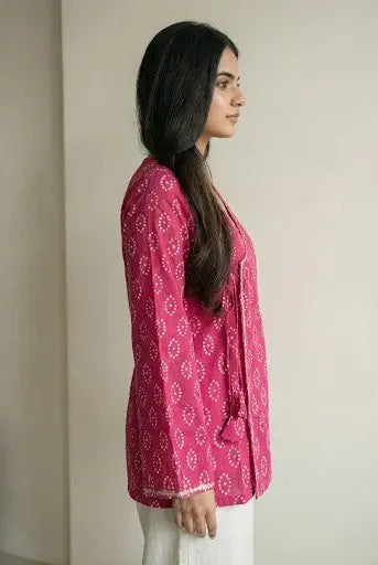 Komal Bandhani Wrap-Tie Short Kurti – Kalyanja
