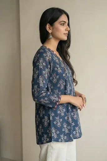 Neelam short kurti in a rich teal floral print with an adjustable wrap-around silhouette – Kalyanja.