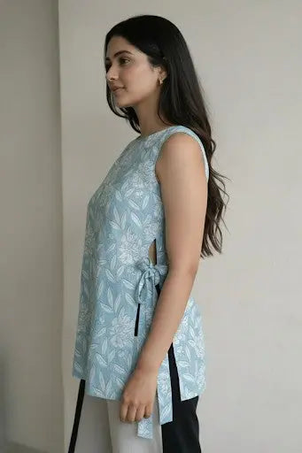 Gunjan Halter Neck Short Kurti – Kalyanja