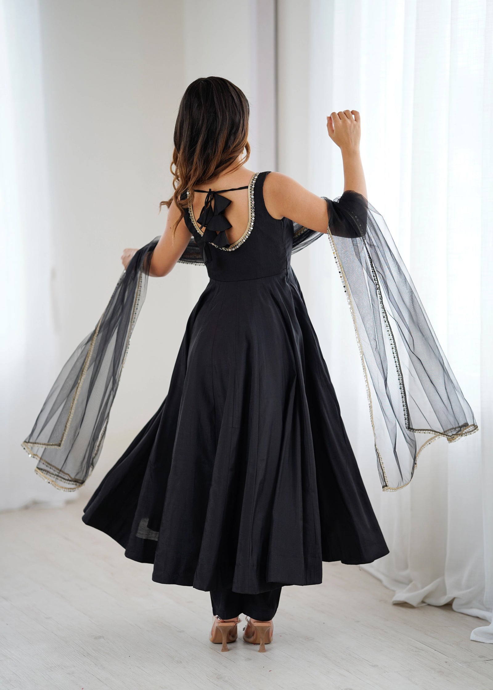 Black mirror-work Chanderi Anarkali suit set – Kalyanja