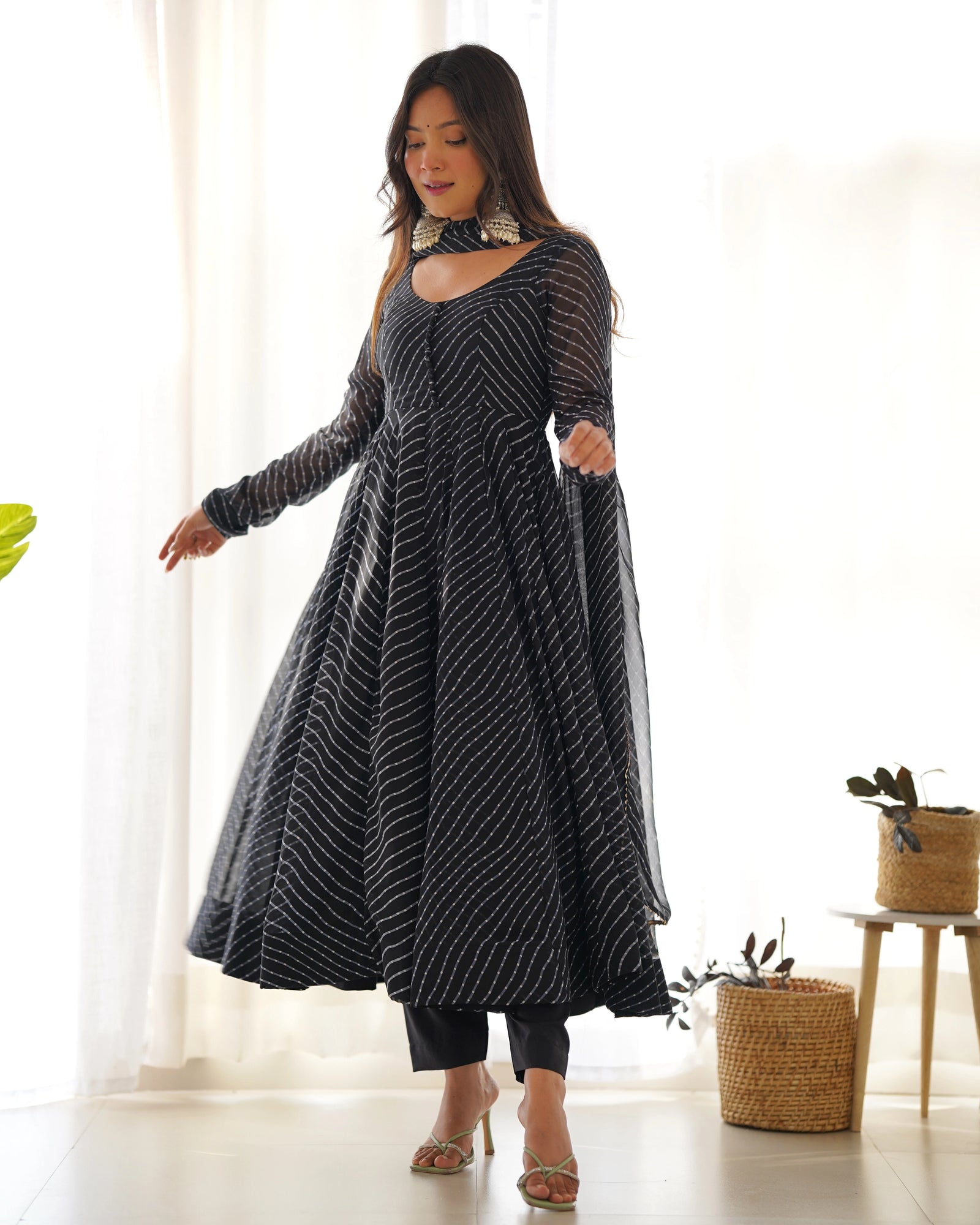 Black Laheriya Print Fox Georgette Suit – Kalyanja