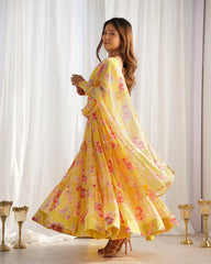 Floral yellow fox georgette suit set – Kalyanja.