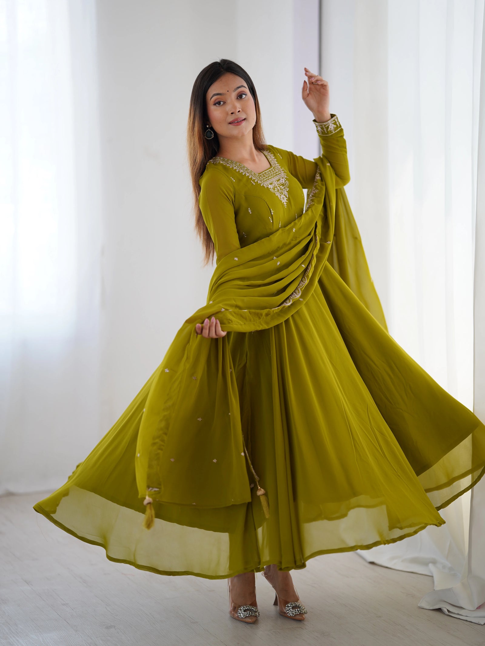 Mehendi Zari Embroidery Fox Georgette Suit