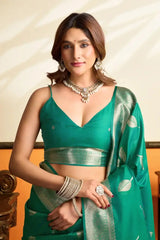 Green Jacquard Weaving Saree body close-up – fine jacquard woven texture across drape | KS302 Kalyanja