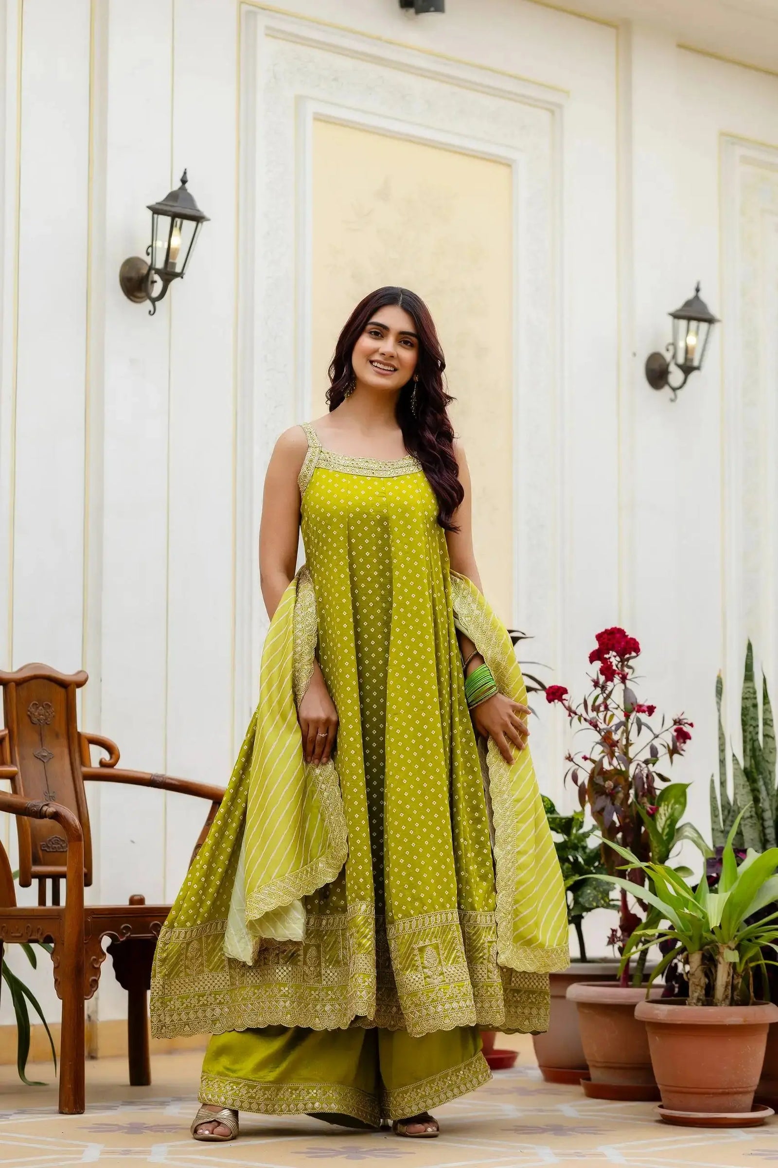Android Green Suit – gold zari temple border detail at hem