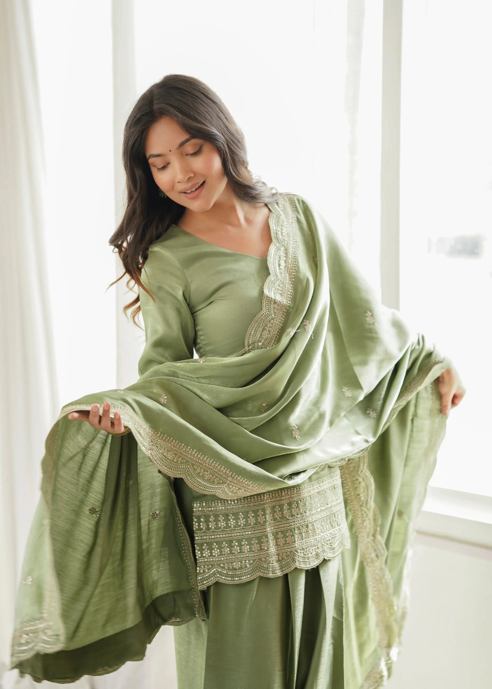 Pista Green Suit – dupatta embroidered border and scattered booti close-up