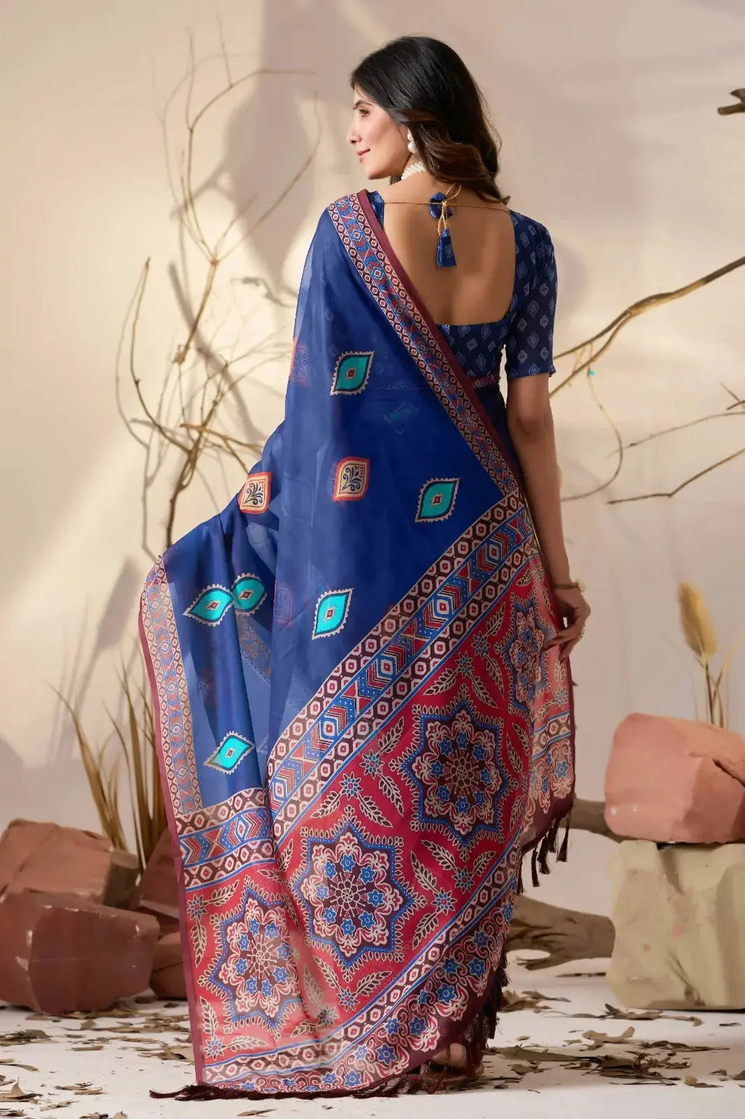 Navy Blue Geometric Print Saree back view