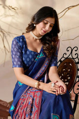 Navy Blue Geometric Print Saree pallu close up