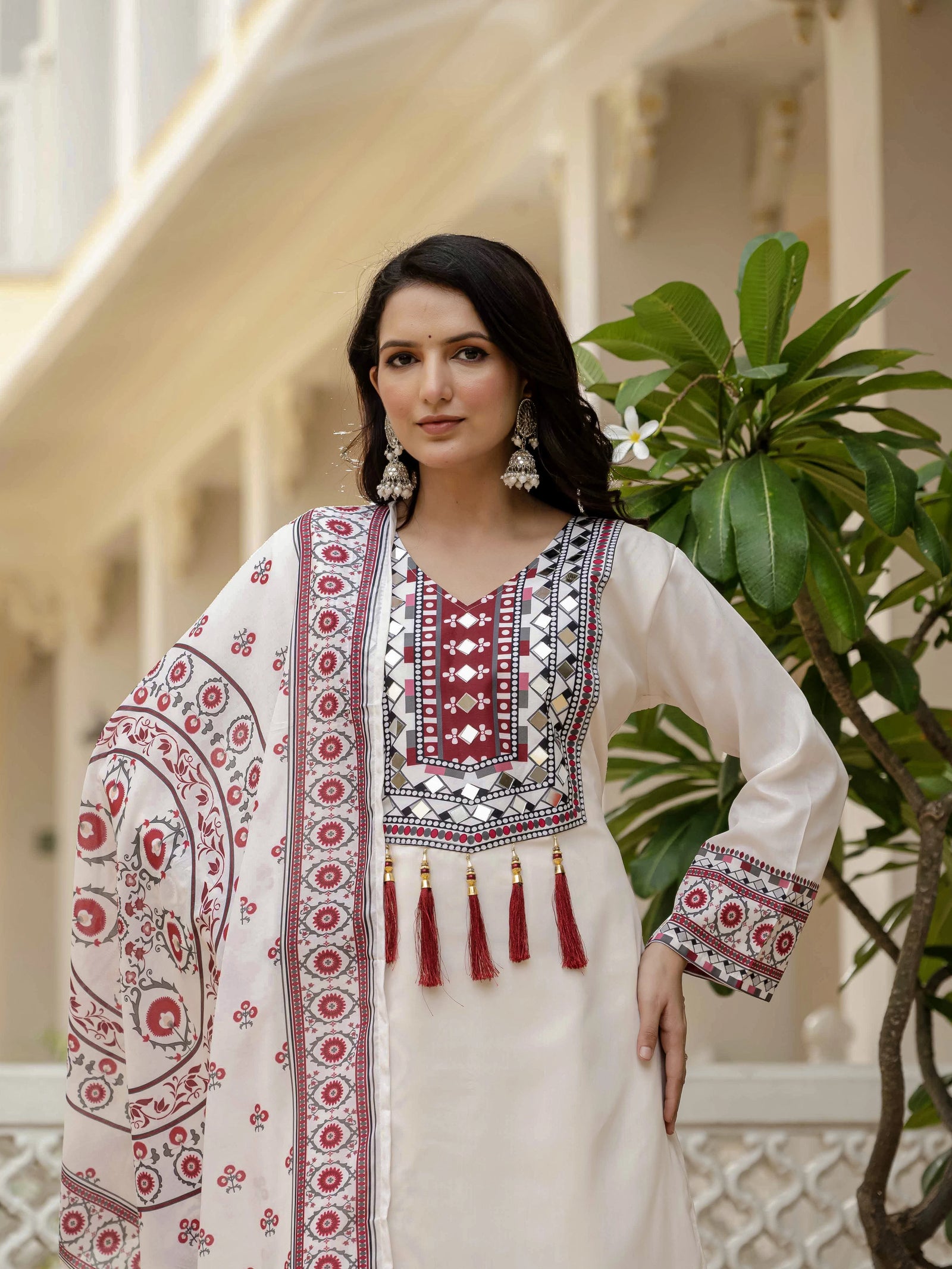 Off White Digital Print Muslin Suit – Kalyanja