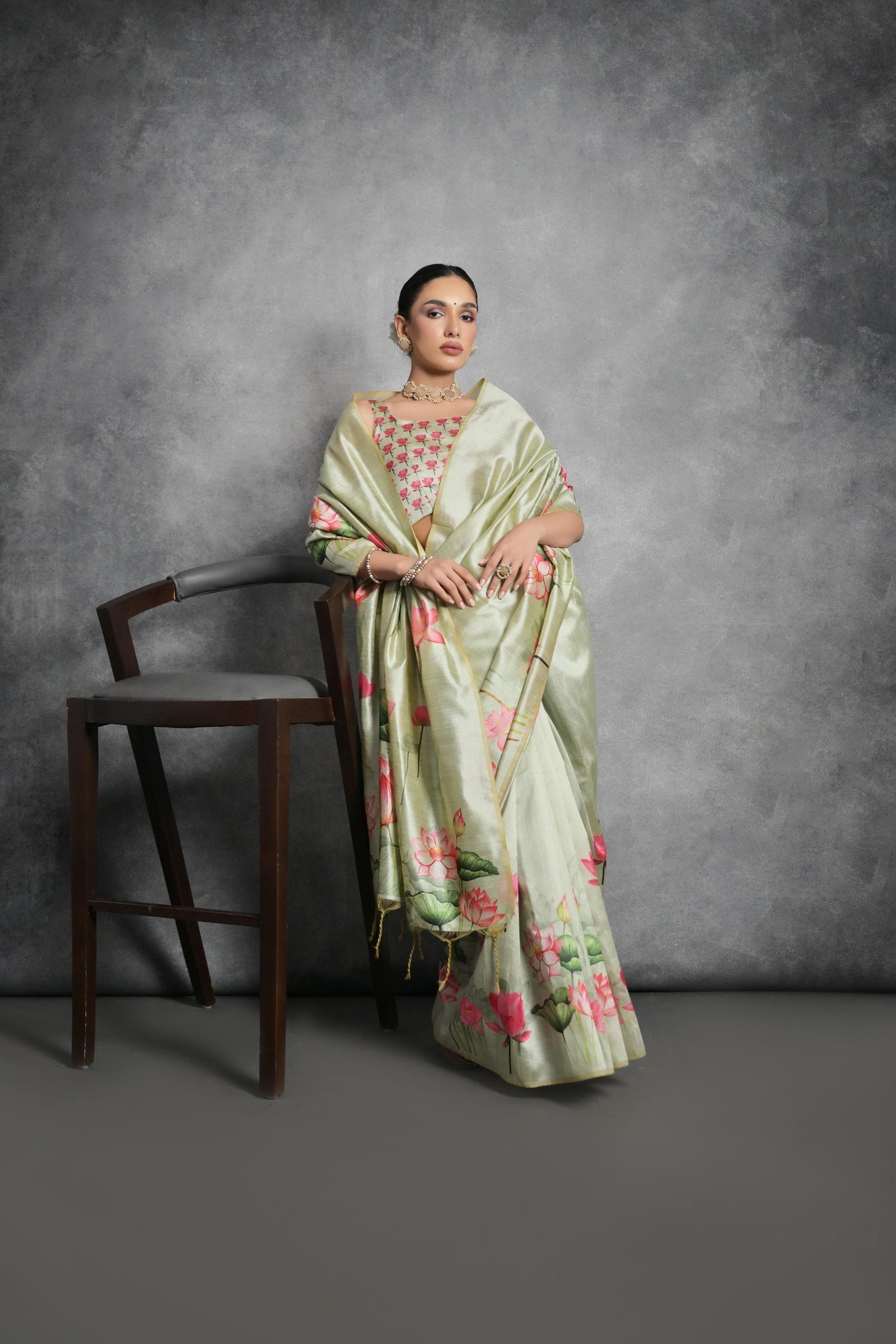 pista tussar silk saree