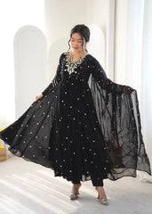 Black Anarkali Suit Front Arms Spread Wide Dupatta – KU246