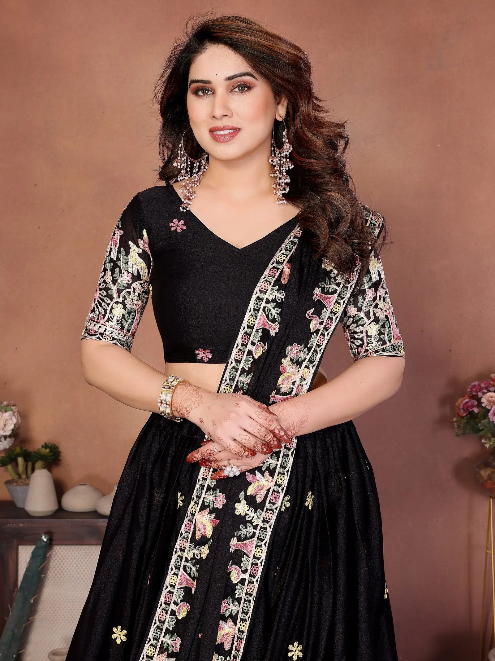 Black Lehenga 4.5m flair spread second angle – Kalyanja KL171