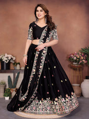 Black Cut Work Lehenga choli sleeve embroidery close-up – Kalyanja KL171