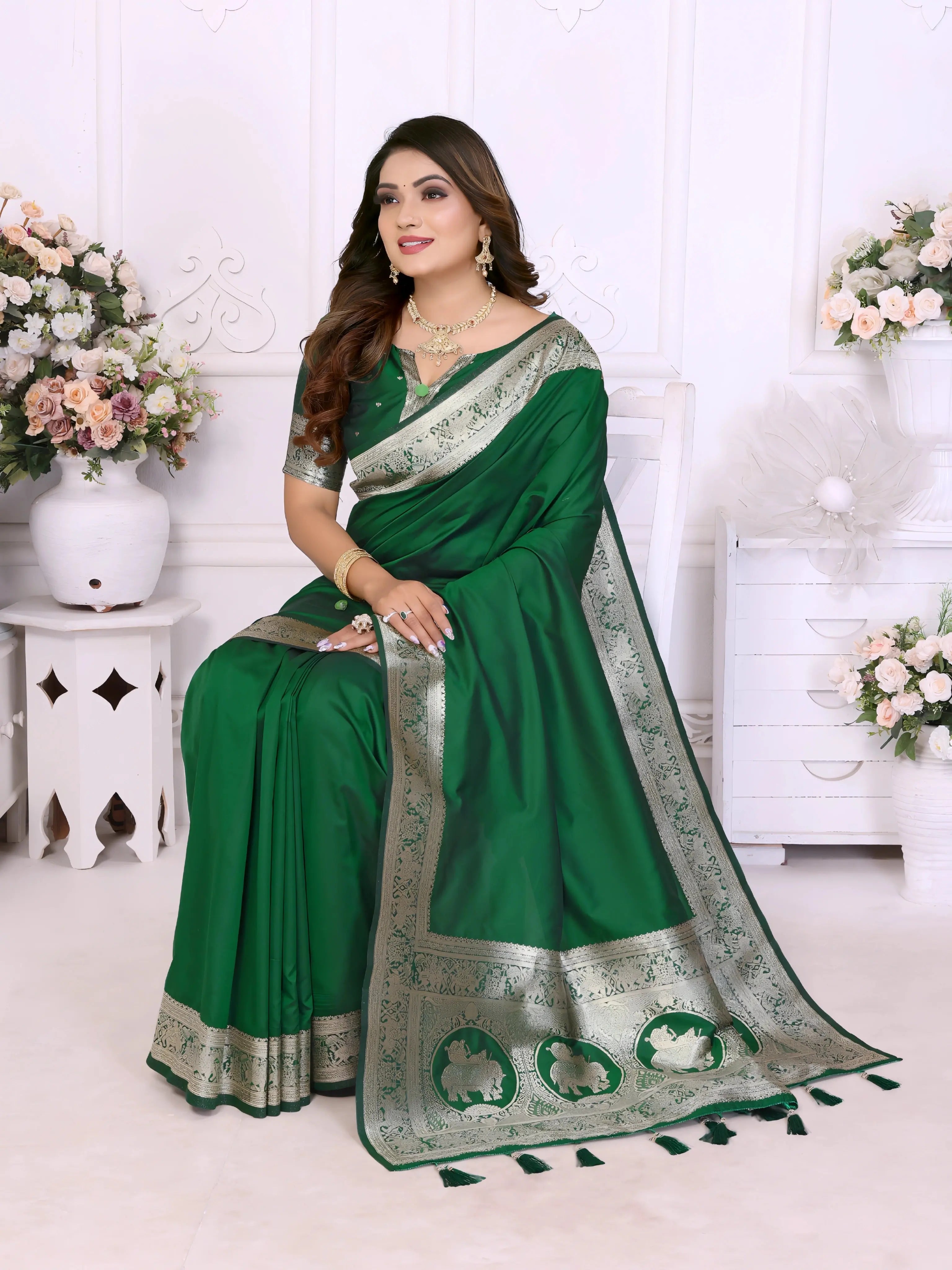 Dark Green Gala Weaving Banarasi Silk Saree