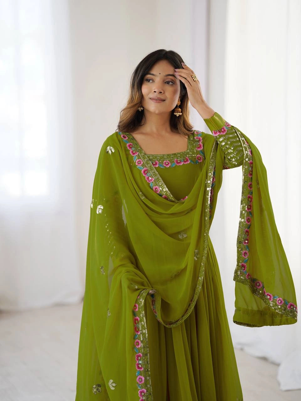 Green Sequins Suit close up chevron sequins border detail KU264