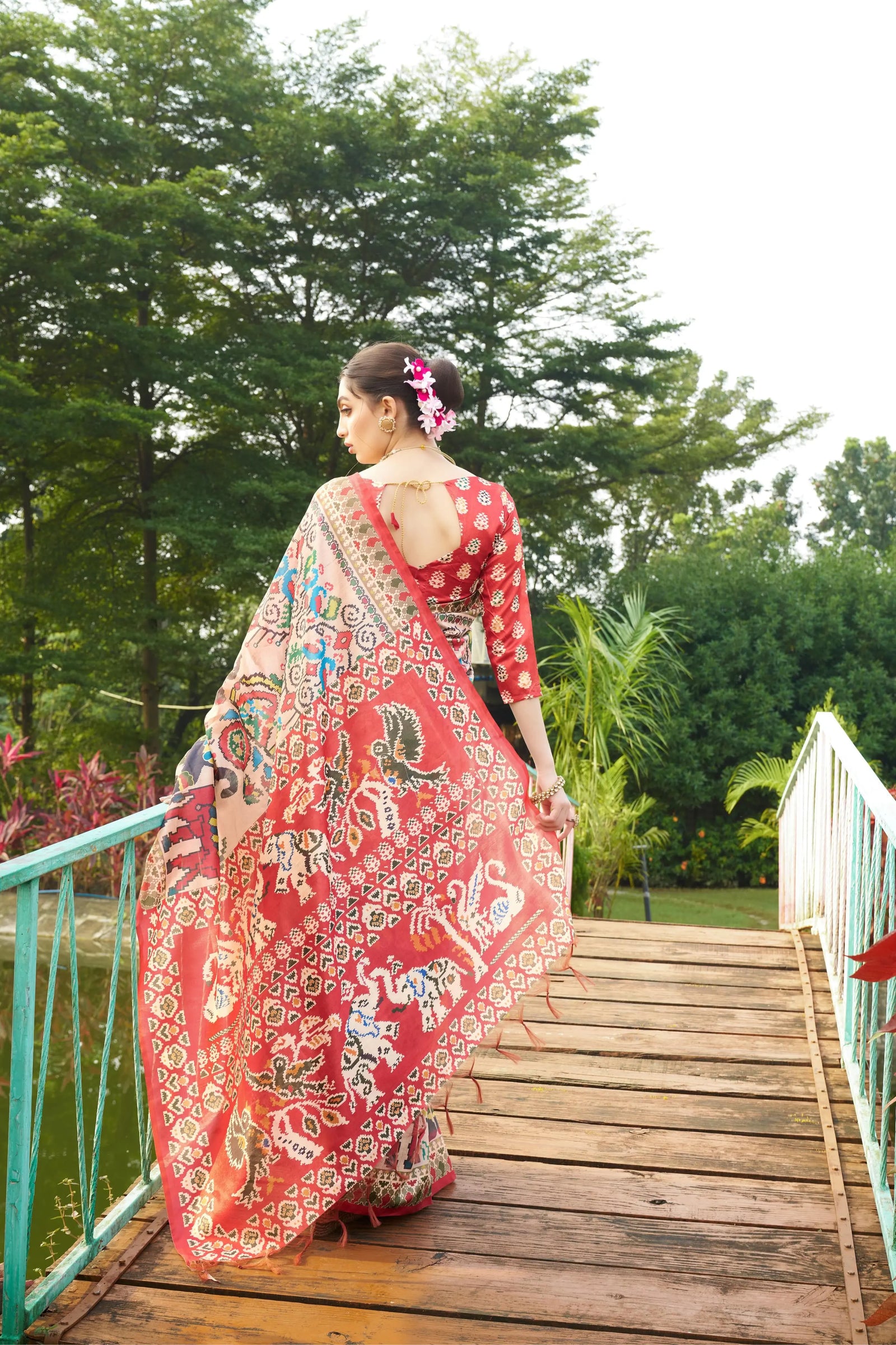 Light Beige Patola Print Soft Tussar Silk Saree - kalyanja