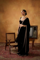 Kajal Pallu Moti Velvet Saree – Kalyanja