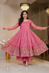 Pink Sequins Thread Suit KU255 model holding dupatta full sleeve