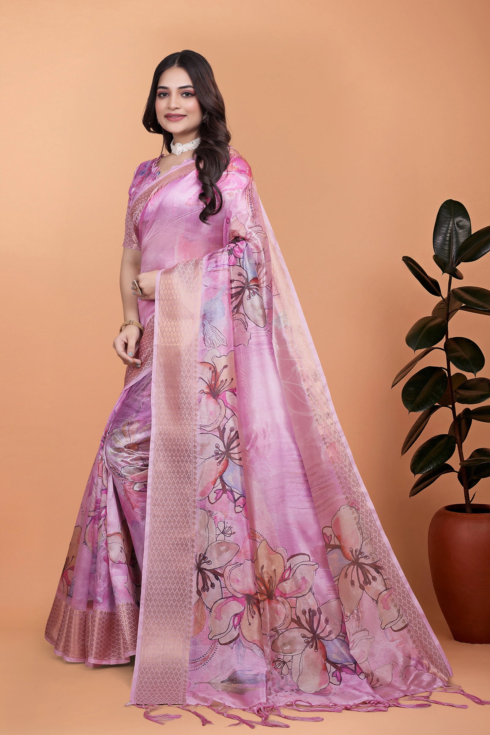 Pink Zari Weaving Saree Side View Zari Border Detail | Kalyanja KS369