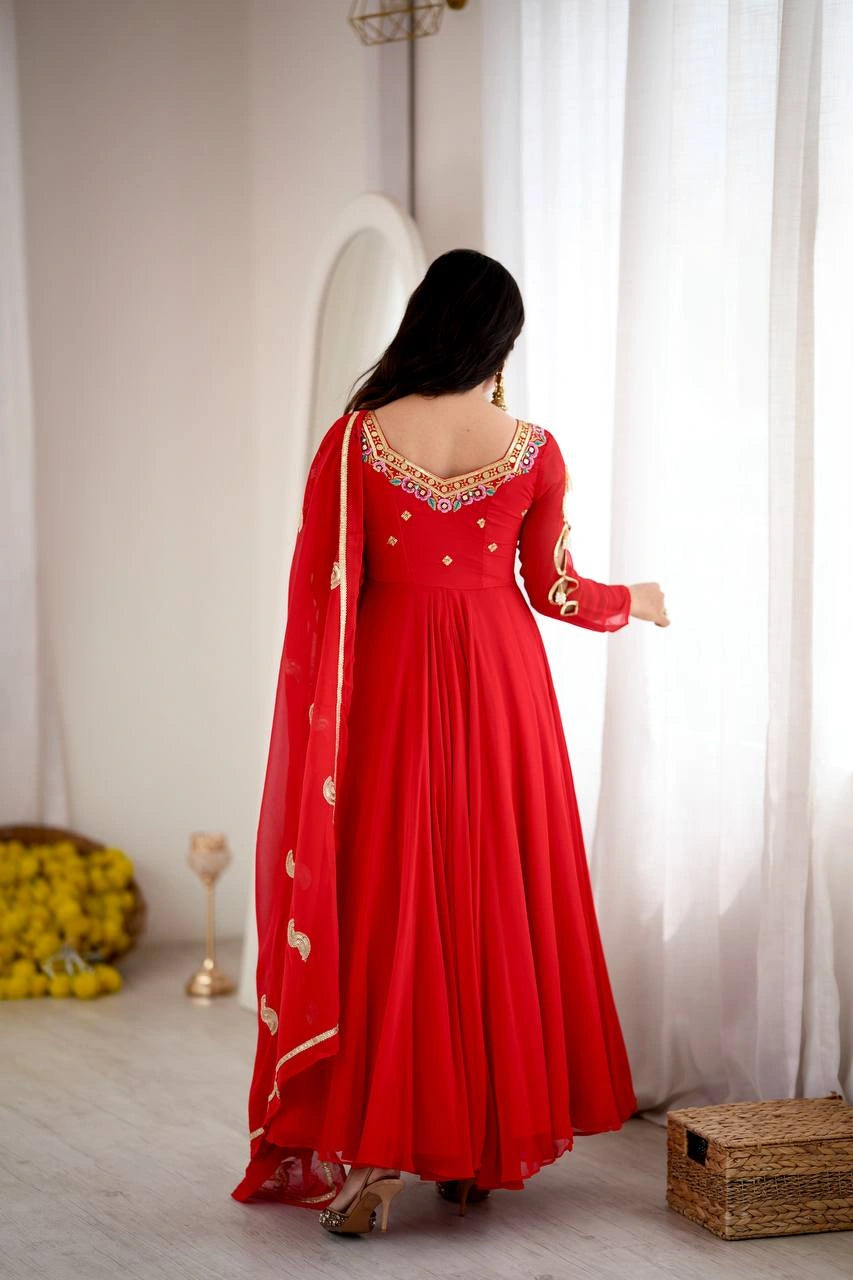 Red Anarkali Suit model portrait upper body neckline KU268