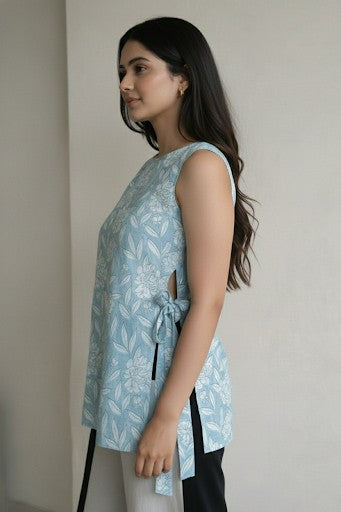 Gunjan Halter Neck Short Kurti