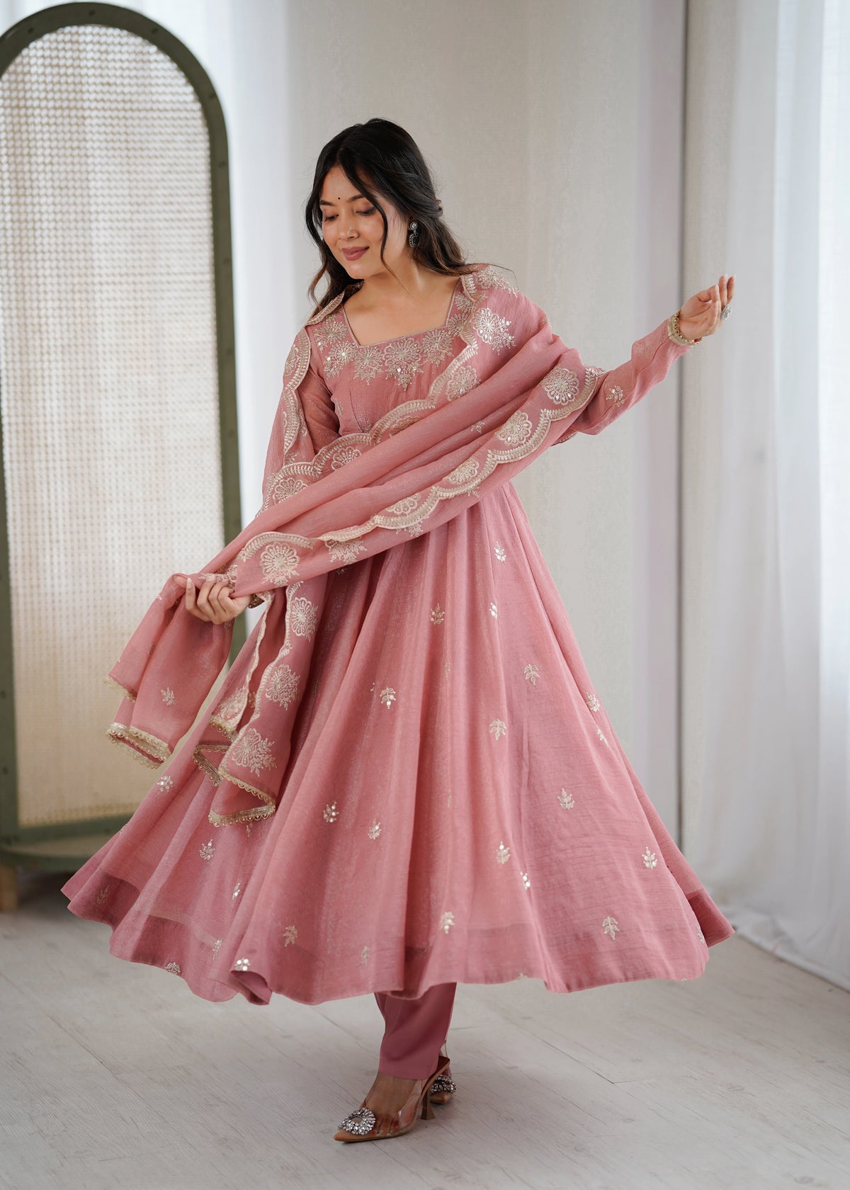 Mahira Embroidery Sequins Gown – Kalyanja
