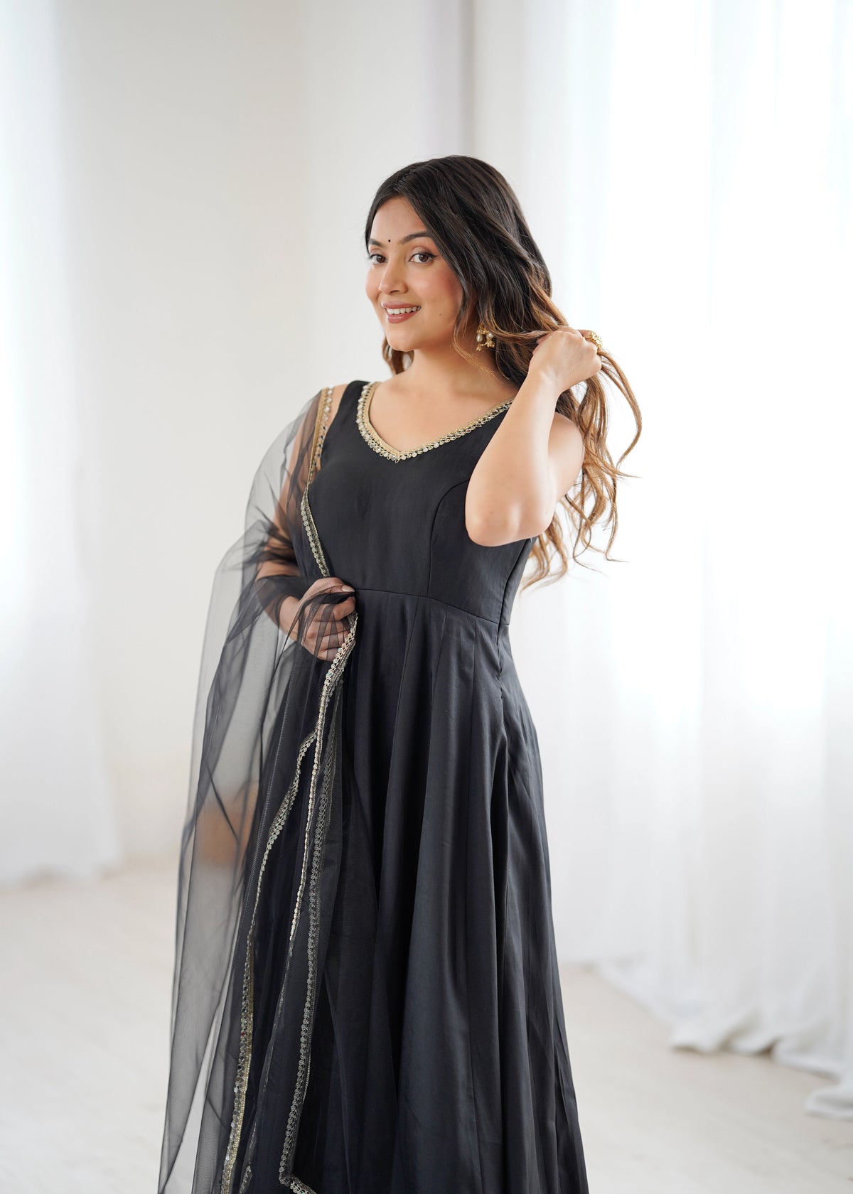 Black mirror-work Chanderi Anarkali suit set – Kalyanja
