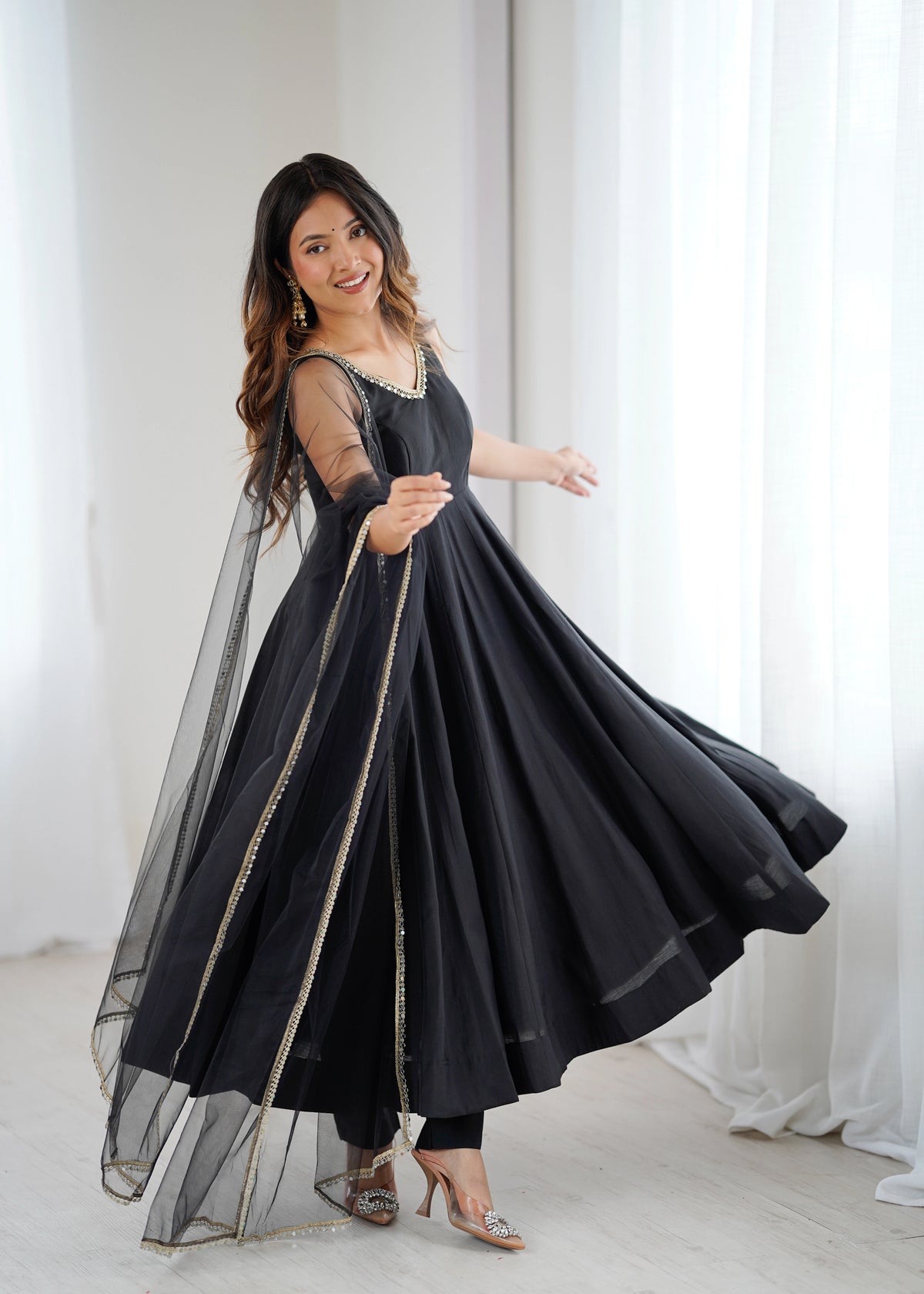 Black mirror-work Chanderi Anarkali suit set – Kalyanja