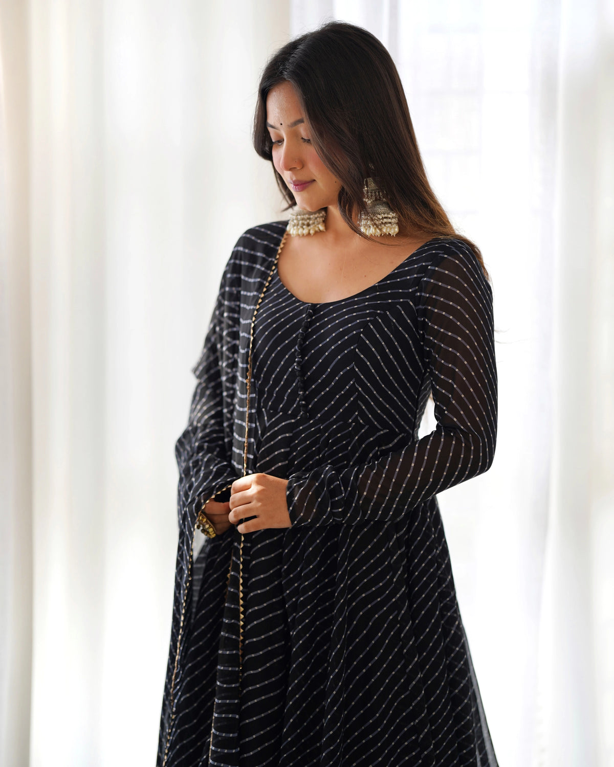 Black Laheriya Print Fox Georgette Suit – Kalyanja
