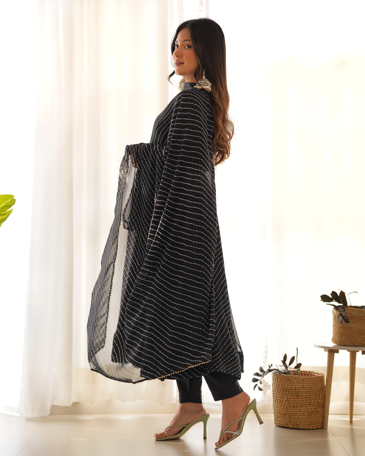 Black Laheriya Print Fox Georgette Suit – Kalyanja
