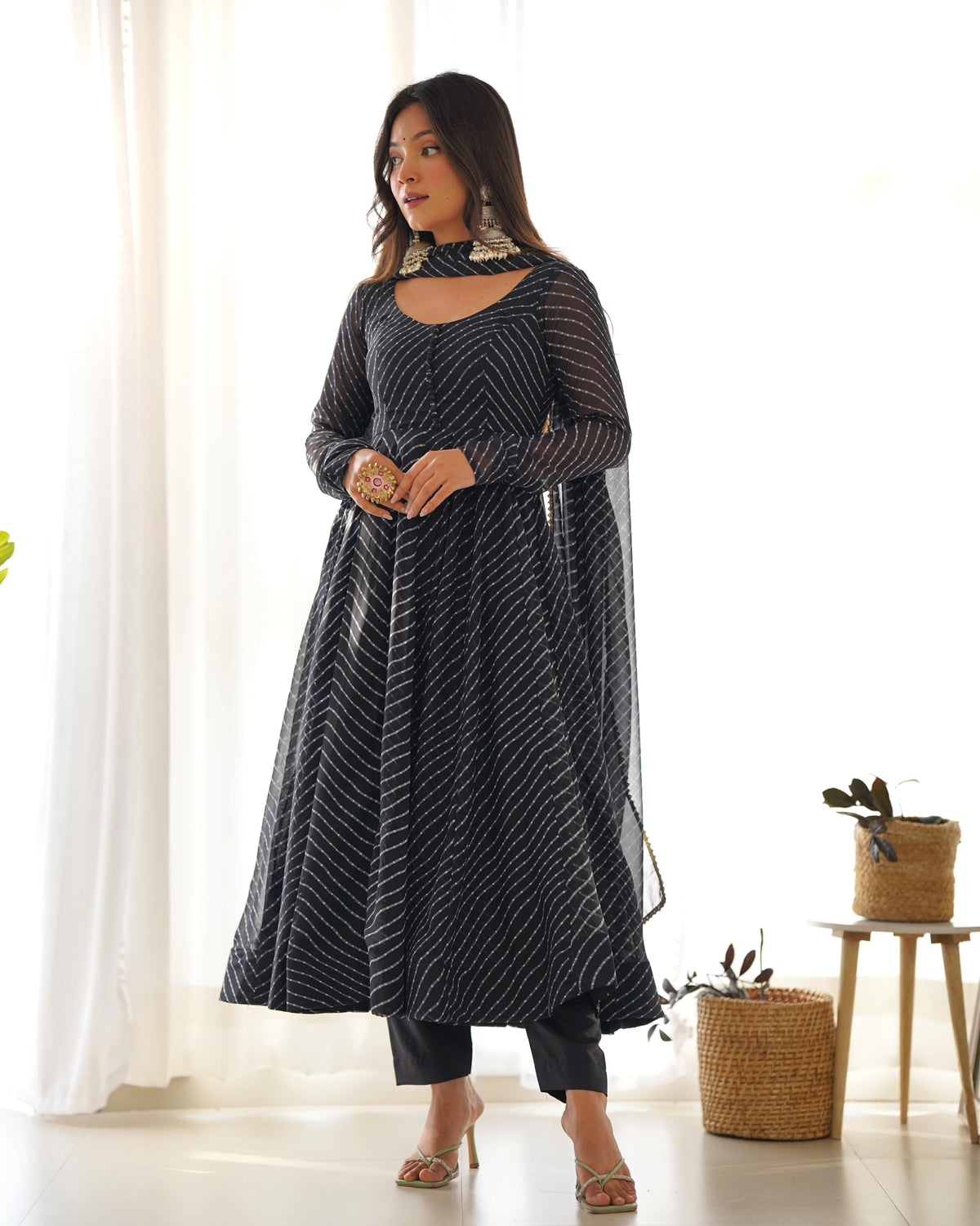 Black Laheriya Print Fox Georgette Suit – Kalyanja
