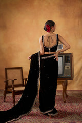 Kajal Pallu Moti Velvet Saree