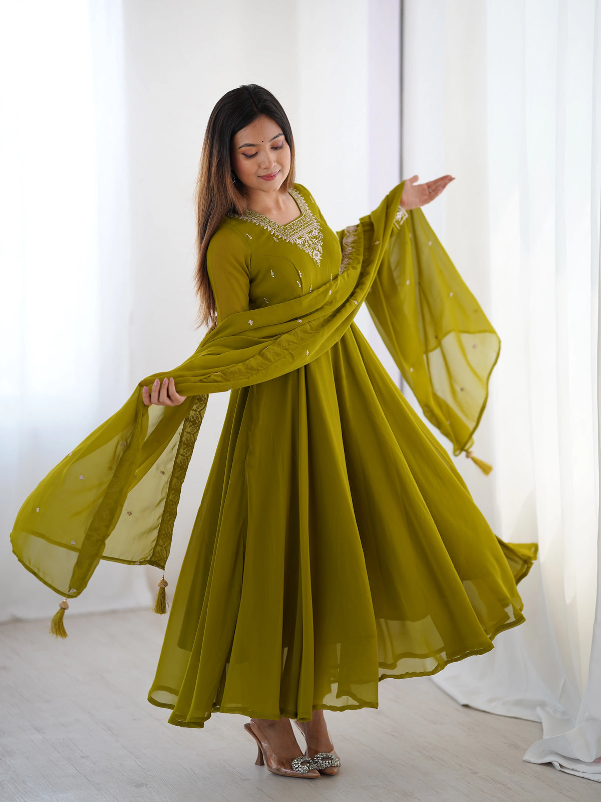 Mehendi Zari Embroidery Fox Georgette Suit