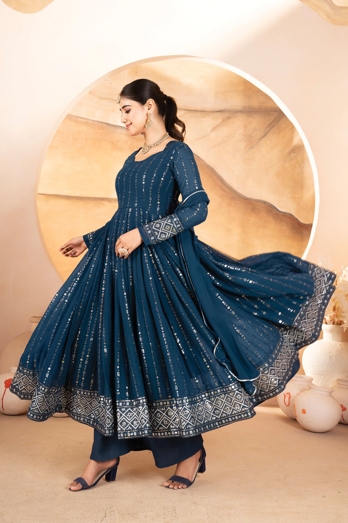 Kavira Blooming Suit Set - kalyanja