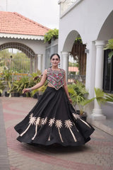Black Gamthi Embroidered Lehenga – Choli close-up showing multicolour Gamthi embroidery with Gota trim and kodi shell fringe