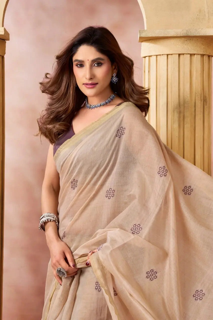 Beige Jacquard Weaving Saree back view – floral printed pallu draped over shoulder | KS301 Kalyanja