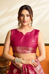 Dark Pink Jacquard Weaving Saree body close-up – fine jacquard woven texture across drape | KS302 Kalyanja