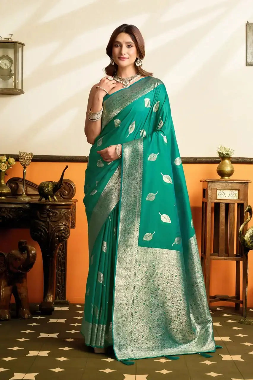 Green Jacquard Weaving Saree front drape – silver zari border, contrast pallu, soft silk blend | KS302 Kalyanja