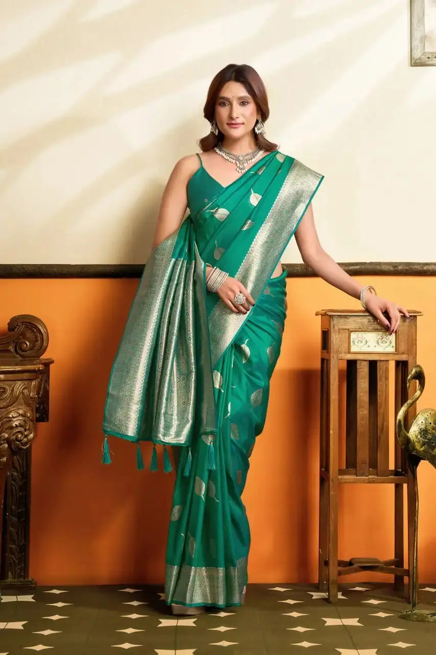 Green Jacquard Weaving Saree side drape view – jacquard weaving detail, soft silk blend | KS302 Kalyanja
