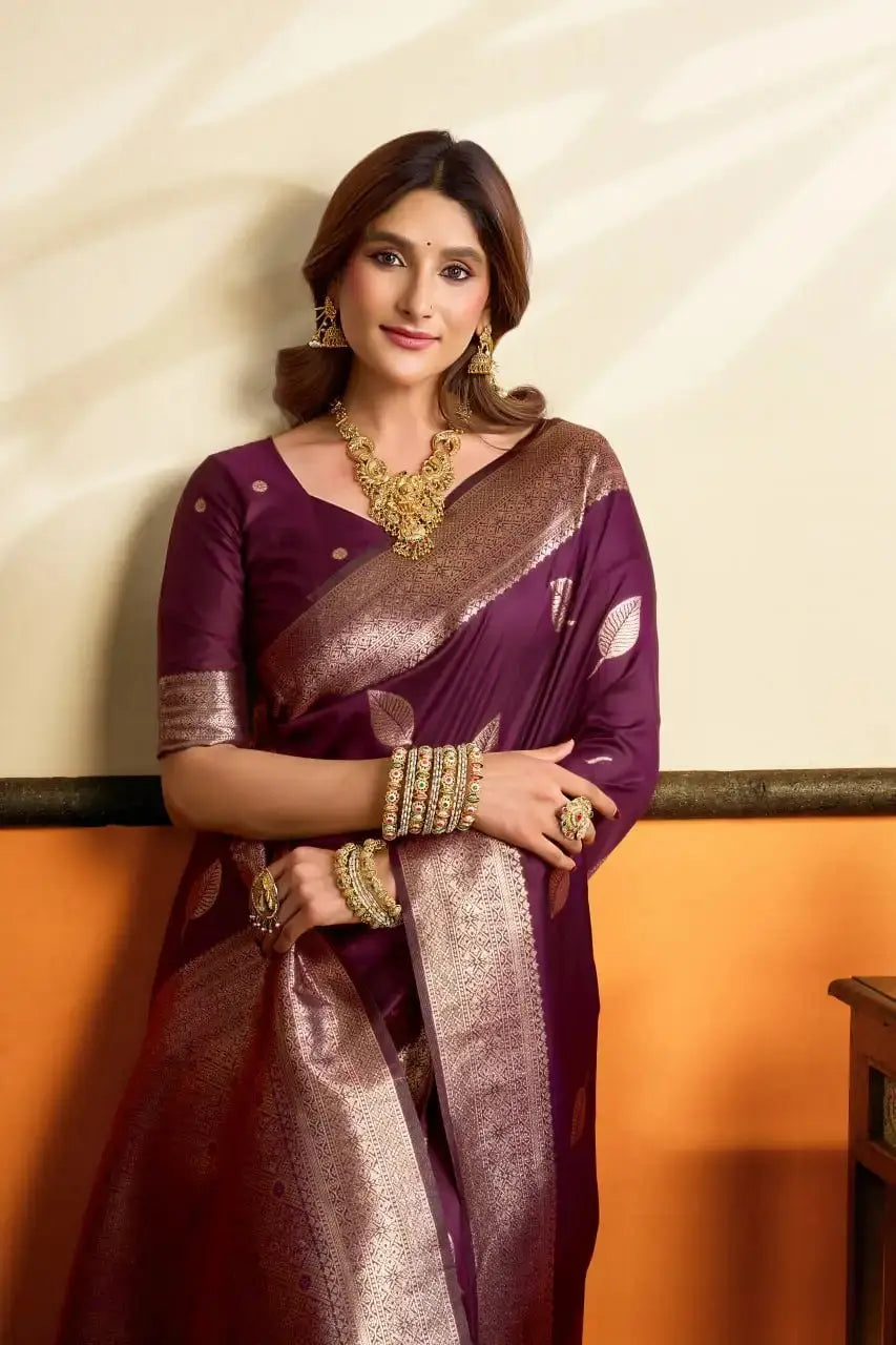 Wine Jacquard Weaving Saree body close-up – fine jacquard woven texture across drape | KS302 Kalyanja