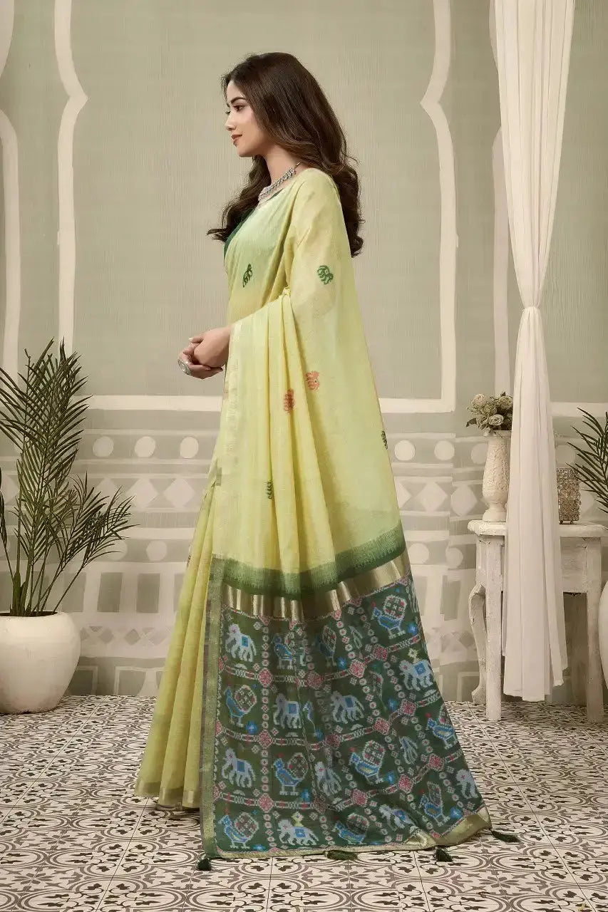 Light Pistachio Green Zari Woven Saree contrast pallu detail – KS304 by Kalyanja