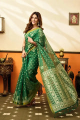 Green Jacquard Weaving Saree body close-up – fine jacquard woven texture across cotton drape | KS305 Kalyanja