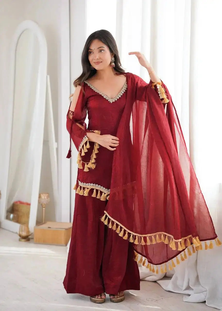 Maroon Mirror Work Suit – back view showing open dori tie-up back