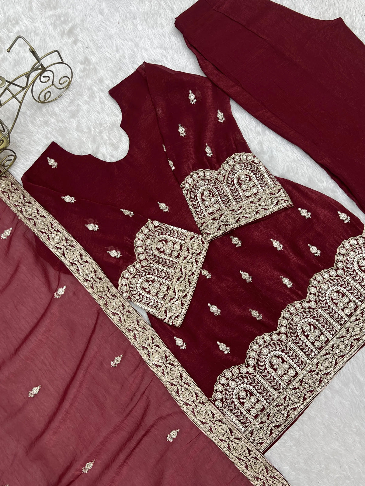 Maroon Suit Bell Bottom Pant and Zari Border Dupatta Flat Lay – KU239