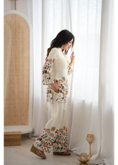 Off White Slub Cotton Suit Side View Walking – KU249