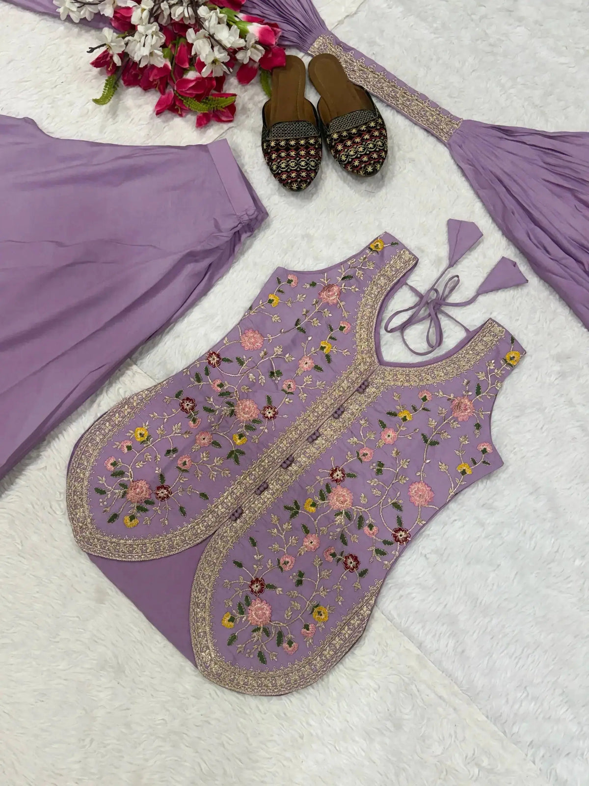 Lavender Roman Silk Koti Suit – Full Set Flat Lay Close Up