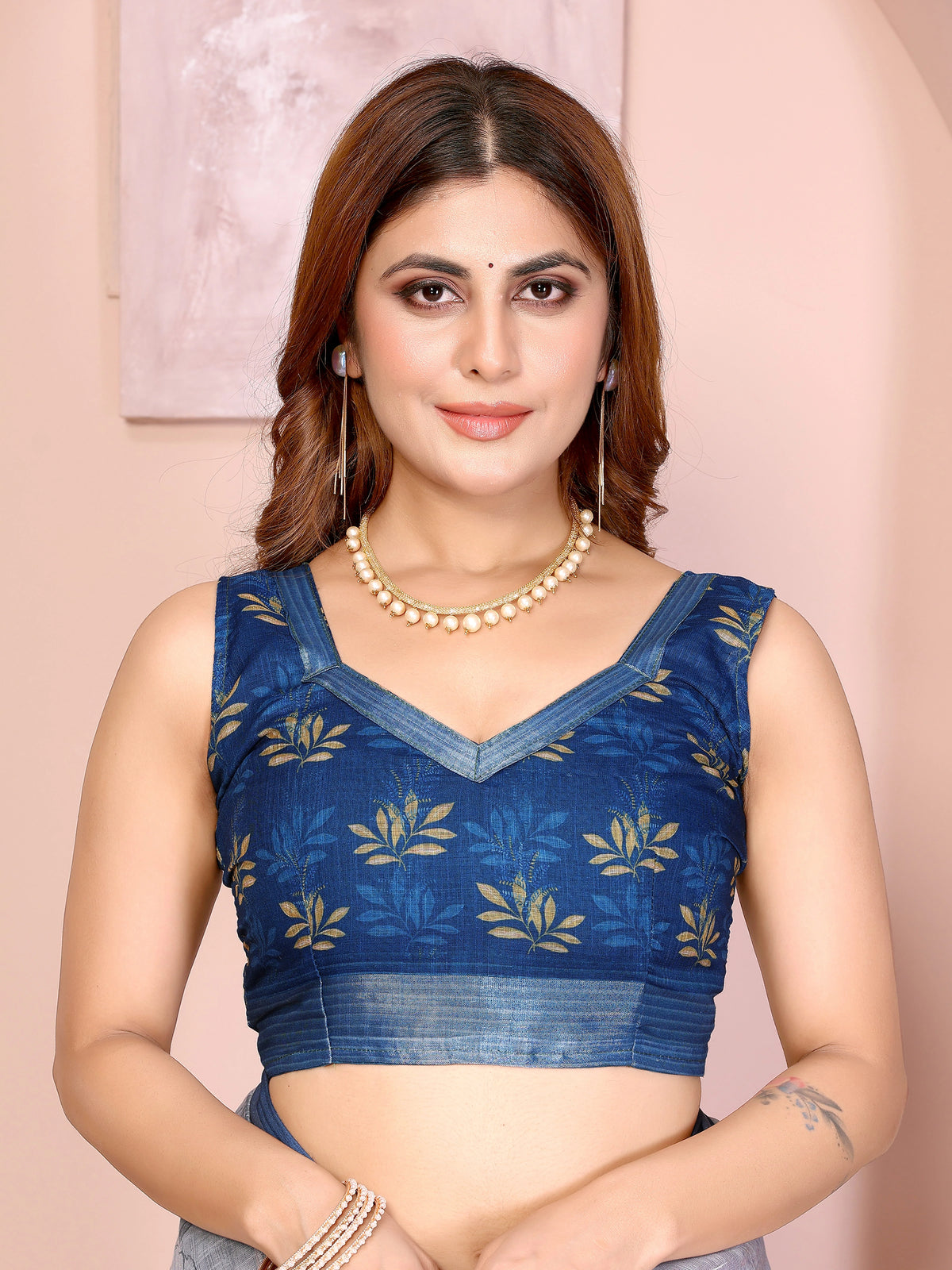 Light Gray Digital Floral Print Saree – navy gold leaf print V-neck sleeveless running blouse piece