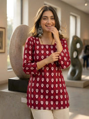 Maroon Floral Print Short Kurti – Close-Up Model Shot Showing Square Neckline & Buta Print